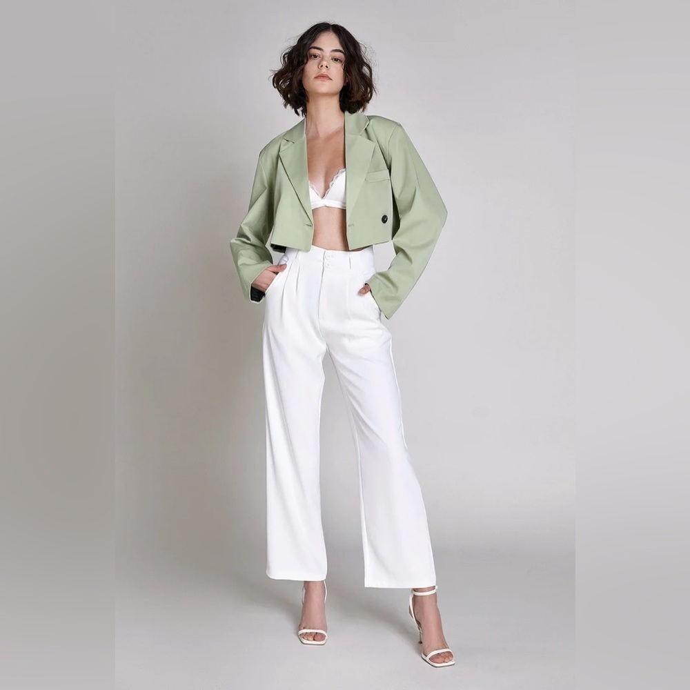 J.ING Jing Green Long Sleeve Crop Blazer Jacket Lightweight Size L NWT